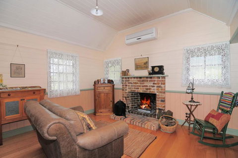 The Settlers Cottage - Kangaroo Valley - Getaway Accommodation 1