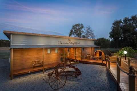 The Swan Valley Retreat - Getaway Accommodation 3