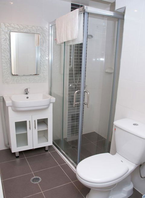 The Swiss Motel - Getaway Accommodation 3