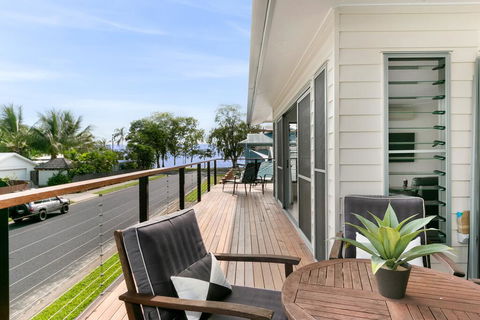 Tropical Beachside Oasis In Clifton Beach - Getaway Accommodation 0