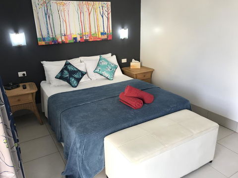 Tropical Lodge - Getaway Accommodation 0