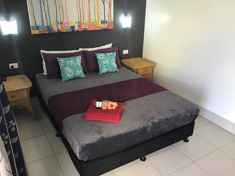 Tropical Lodge - Getaway Accommodation 1