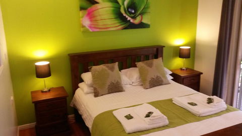 Turtle Reef Bed & Breakfast Cairns - Getaway Accommodation 3