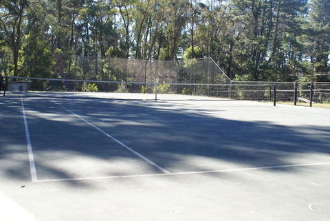 Twin Falls Bush Cottages - Getaway Accommodation 2