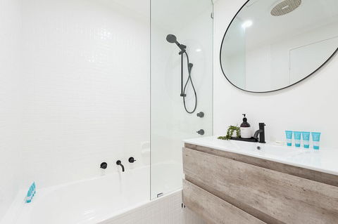 ULTIMATE BONDI LIVING - Getaway Accommodation 3