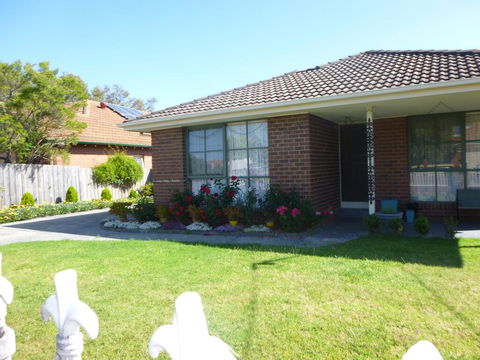 Vella Room - Getaway Accommodation 3