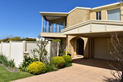 VIEWS FOREVER - INVERLOCH - Getaway Accommodation 0