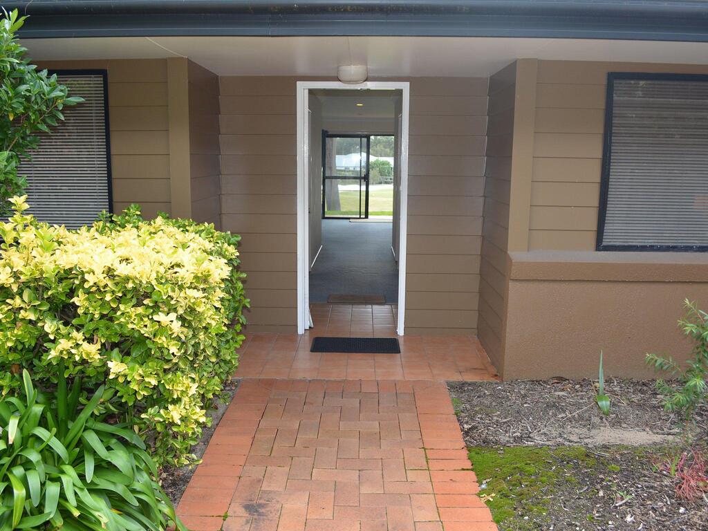 Salamander Bay NSW Getaway Accommodation