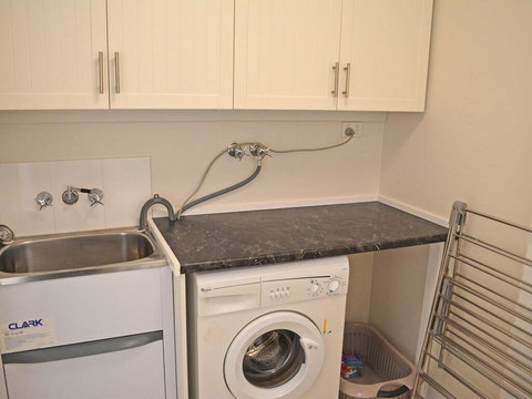 Wanda Magic' 19 Randall Drive - Beautiful Water Front House - Getaway Accommodation 3