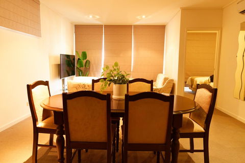 Primrose Apartment Glen Waverley - Getaway Accommodation 0