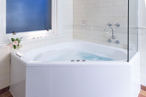 The Riversleigh - Getaway Accommodation 2