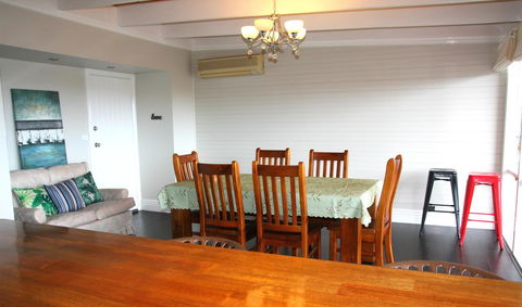 Beautiful View House - Getaway Accommodation 8
