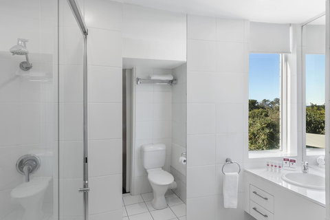 Ramada By Wyndham Marcoola Beach - Getaway Accommodation 14