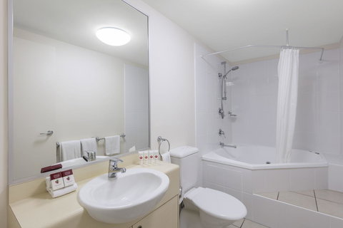 Ramada By Wyndham Marcoola Beach - Getaway Accommodation 8