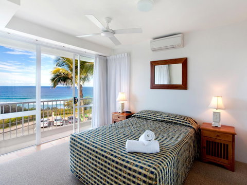 La Mer Sunshine Beachfront - Getaway Accommodation 26