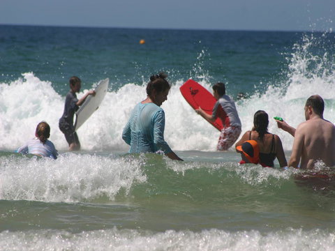 La Mer Sunshine Beachfront - Getaway Accommodation 20