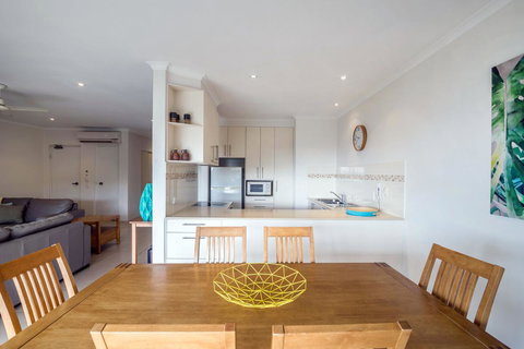 Sunseeker Holiday Apartments - Getaway Accommodation 43