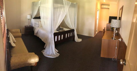 The Bearded Dragon Boutique Hotel - Getaway Accommodation 7