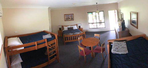 The Bearded Dragon Boutique Hotel - Getaway Accommodation 10