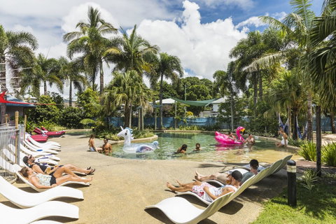 Summer House Cairns - Getaway Accommodation 1