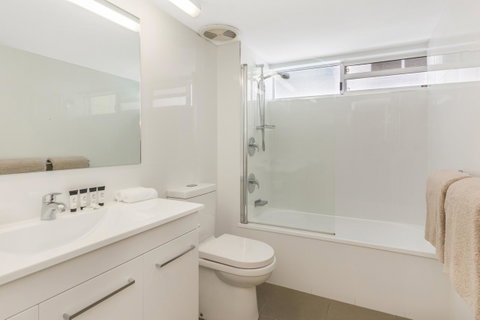 Bali Hai Apartments Noosa - Getaway Accommodation 6
