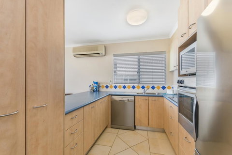 Bali Hai Apartments Noosa - Getaway Accommodation 9