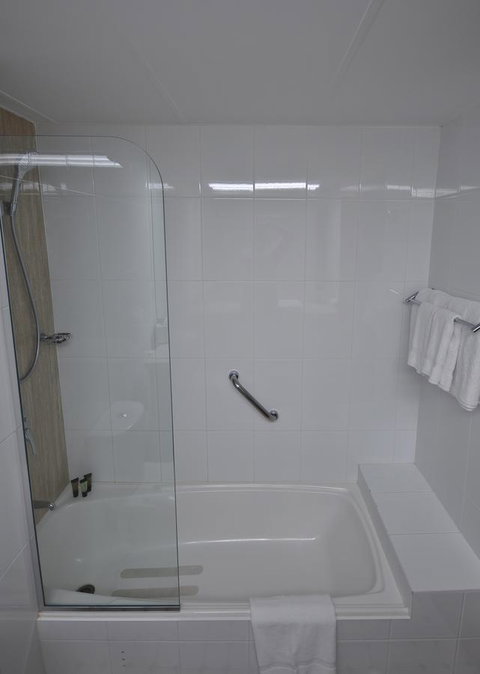 Pacific Hotel Cairns - Getaway Accommodation 40