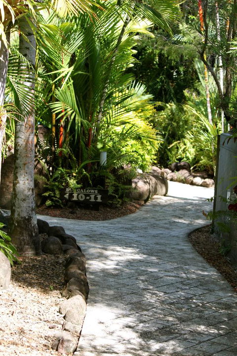 Eco Village Mission Beach - Getaway Accommodation 4