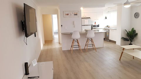 Surfers Chalet - Getaway Accommodation 10