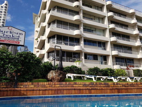 Surfers Chalet - Getaway Accommodation 13