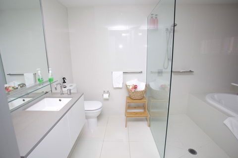 Circle Luxury Holidays - Getaway Accommodation 6