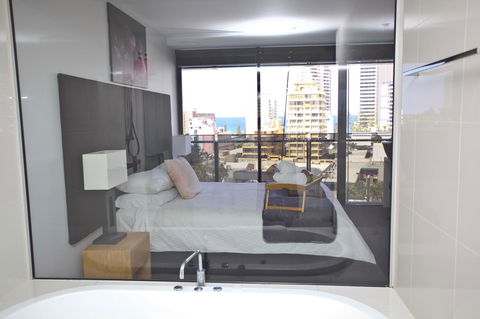 Circle Luxury Holidays - Getaway Accommodation 5