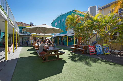 Backpackers In Paradise 18-35 Hostel - Getaway Accommodation 15