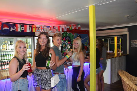 Backpackers In Paradise 18-35 Hostel - Getaway Accommodation 30