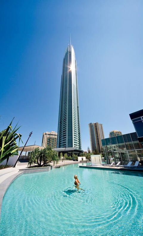 Q1 Resort & Spa - Official - Getaway Accommodation 0