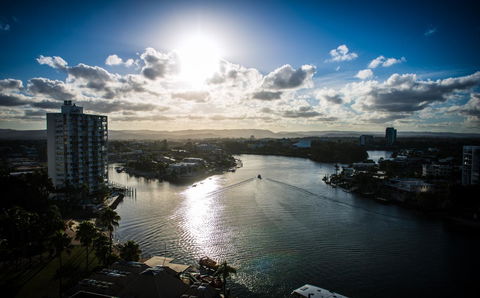 Tiki Hotel Apartments Surfers Paradise - Getaway Accommodation 2