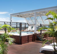Tiki Hotel Apartments Surfers Paradise - Getaway Accommodation