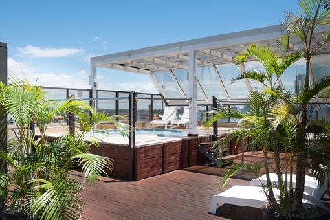 Tiki Hotel Apartments Surfers Paradise - Getaway Accommodation 0