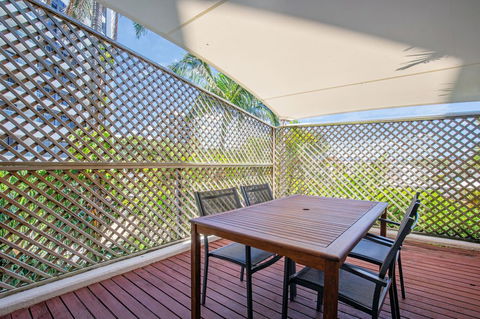 Tiki Hotel Apartments Surfers Paradise - Getaway Accommodation 10