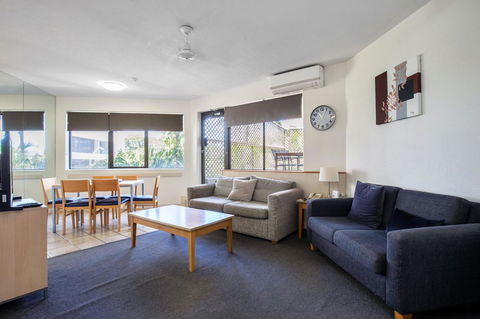 Tiki Hotel Apartments Surfers Paradise - Getaway Accommodation 3