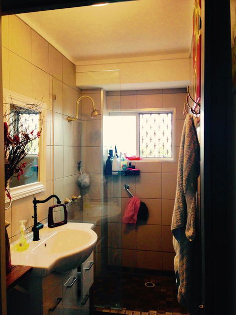 XYL Pets Friendly Seaside Boutique Guesthouse - Getaway Accommodation 18