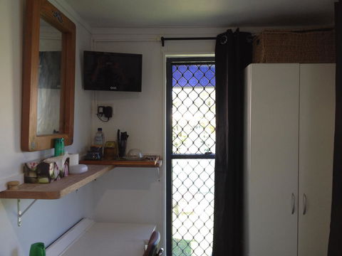 XYL Pets Friendly Seaside Boutique Guesthouse - Getaway Accommodation 29