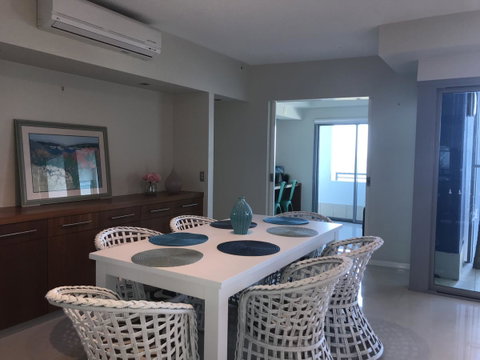 Proximity Waterfront Apartments - Getaway Accommodation 16
