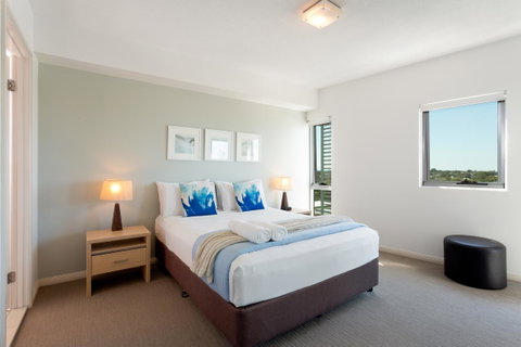 Proximity Waterfront Apartments - Getaway Accommodation 28