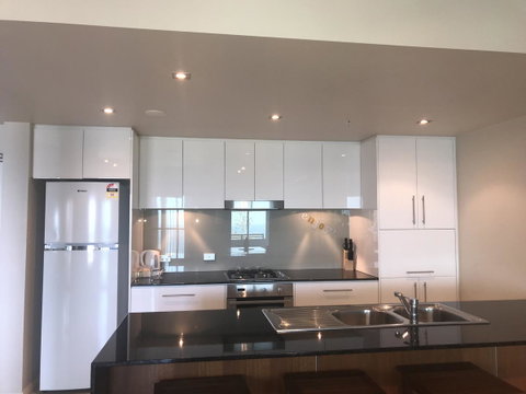 Proximity Waterfront Apartments - Getaway Accommodation 7