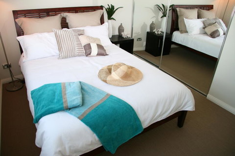 Proximity Waterfront Apartments - Getaway Accommodation 33