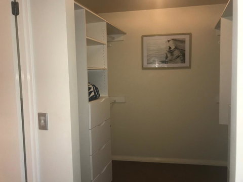 Proximity Waterfront Apartments - Getaway Accommodation 3