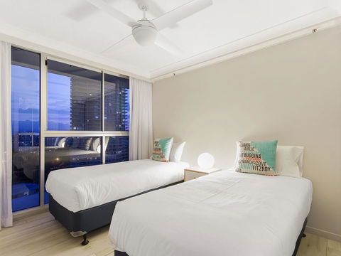 Sunbird Beach Resort Main Beach - Getaway Accommodation 6