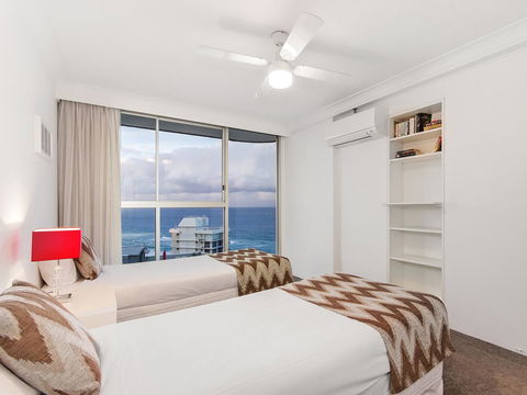 Sunbird Beach Resort Main Beach - Getaway Accommodation 13