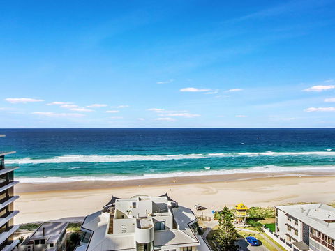 Sunbird Beach Resort Main Beach - Getaway Accommodation 14